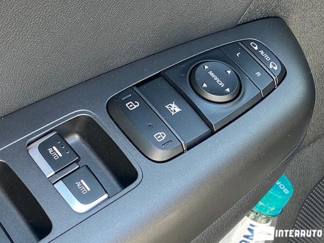 Kia Sportage 37 interauto-car