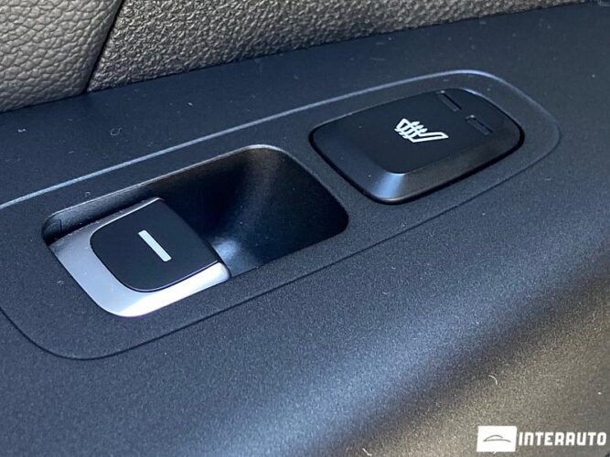 Kia Sportage 48 interauto-car