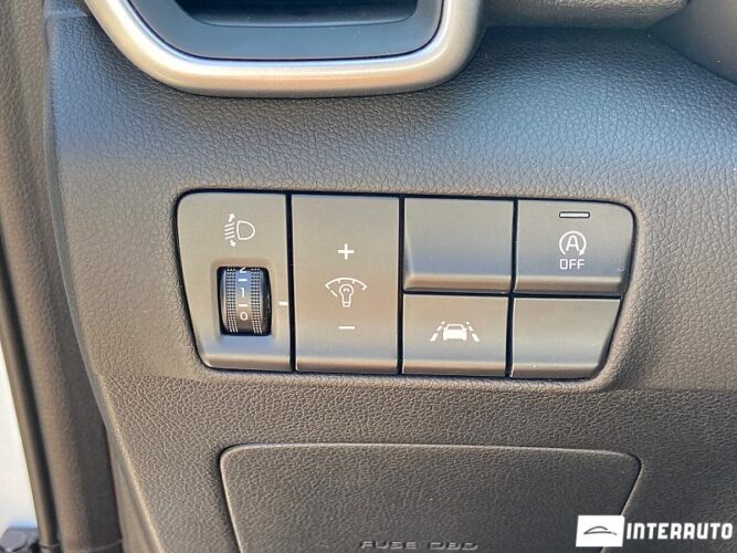 Kia Sportage 42 interauto-car