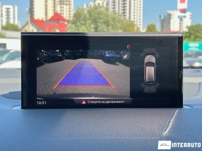 Audi Q7 43 interauto-car