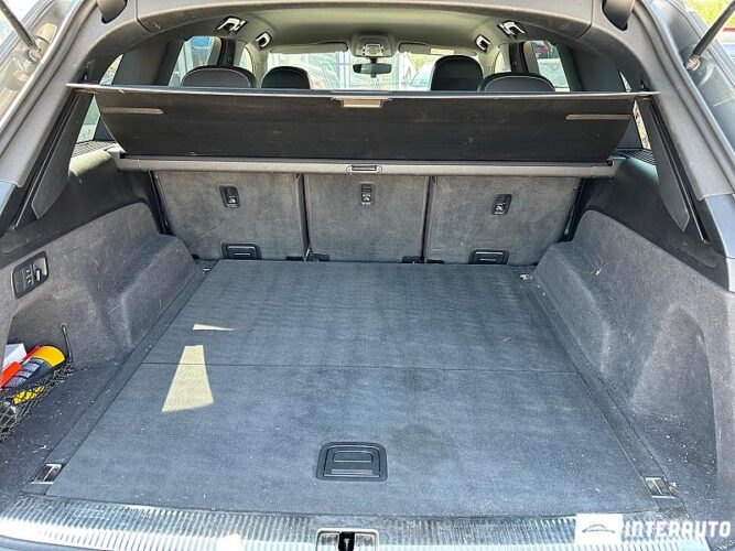 Audi Q7 47 interauto-car