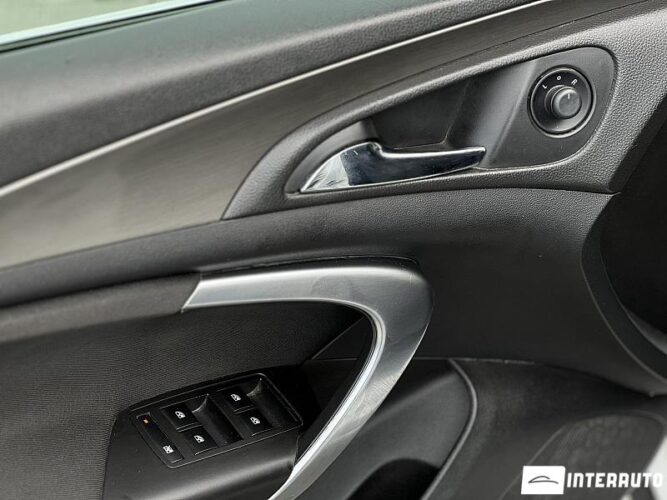 Opel Insignia 38 interauto-car