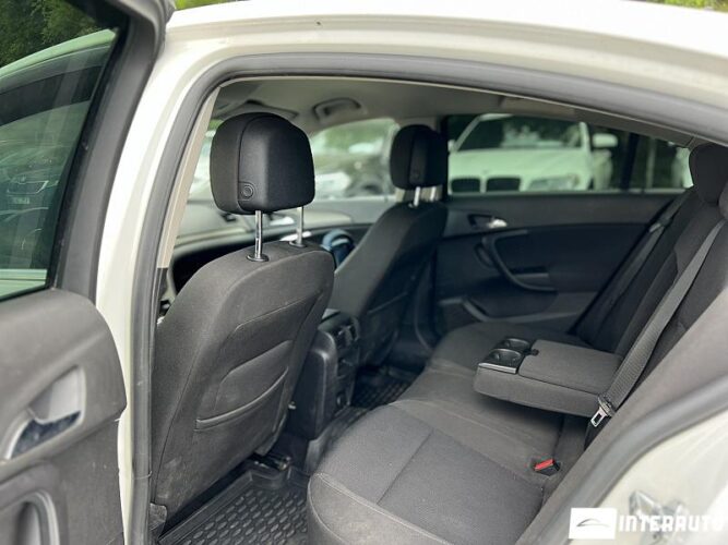 Opel Insignia 43 interauto-car