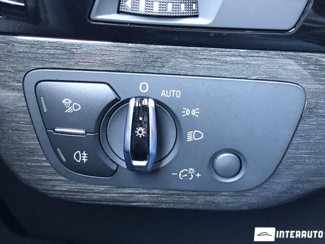 Audi Q7 51 interauto-car