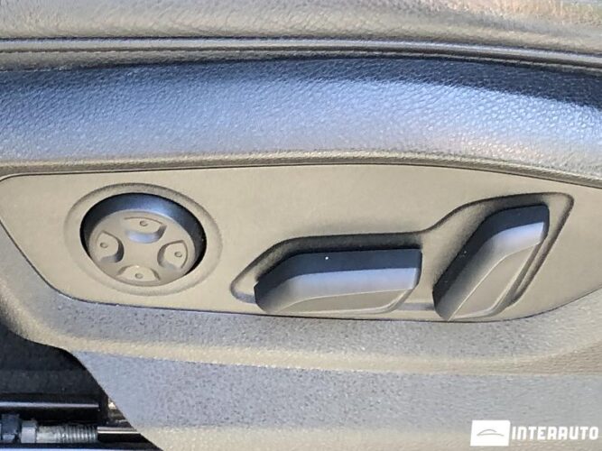 Audi Q7 56 interauto-car