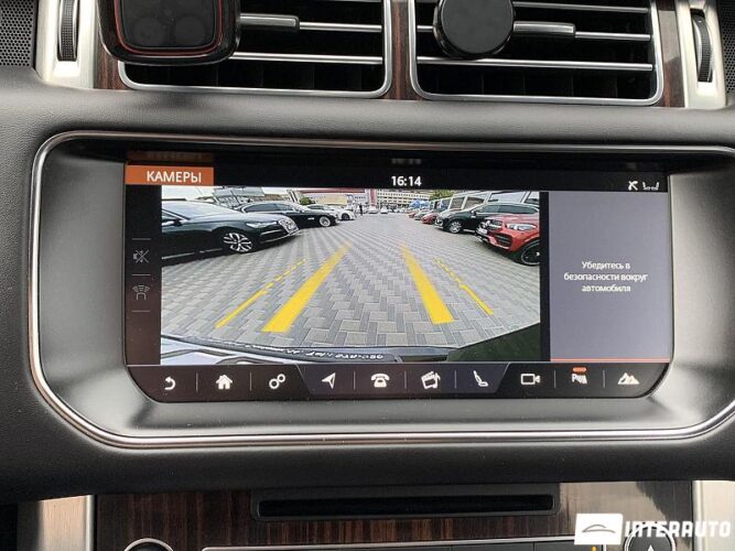 Land Rover Range Rover Vogue 41 interauto-car