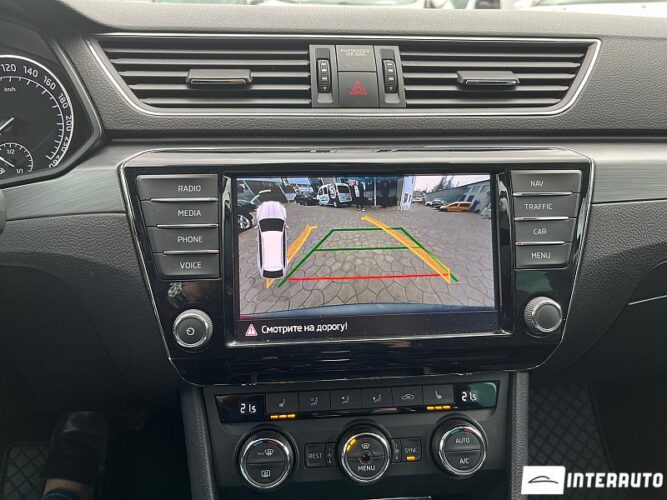 Skoda Superb 42 interauto-car