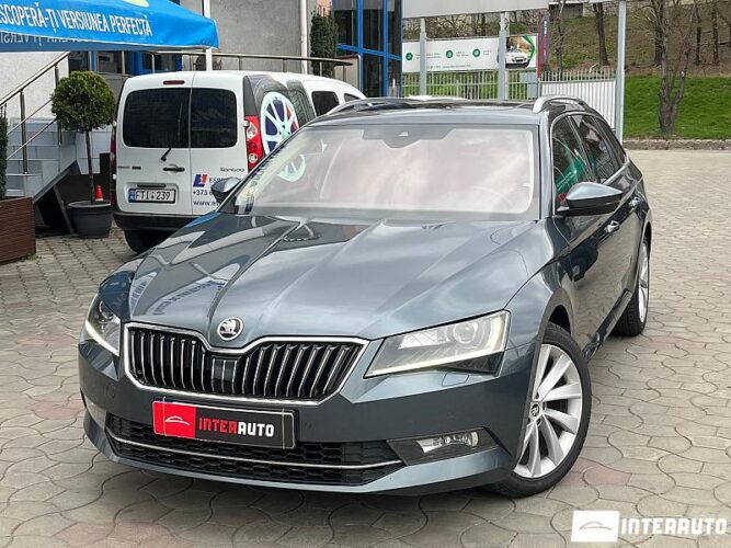 Skoda Superb 33 interauto-car