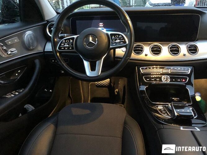 Mercedes E 220 36 interauto-car