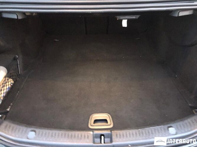 Mercedes E 220 42 interauto-car