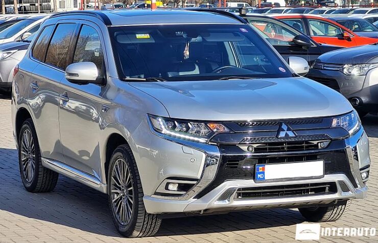 Mitsubishi Outlander 39 interauto-car