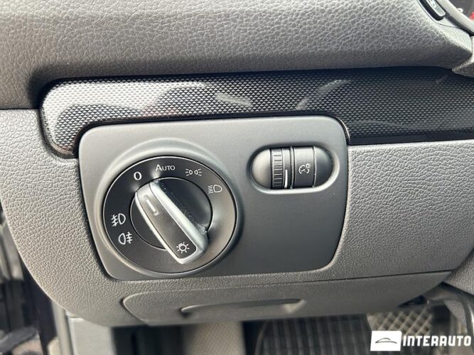 Volkswagen Golf 34 interauto-car