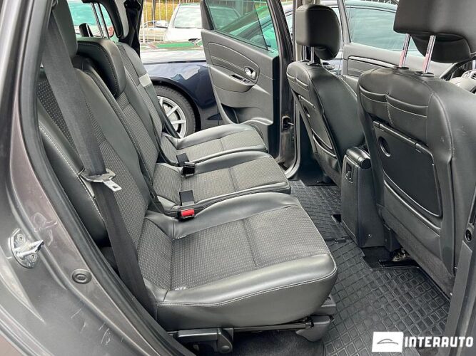 Renault Grand Scenic 47 interauto-car