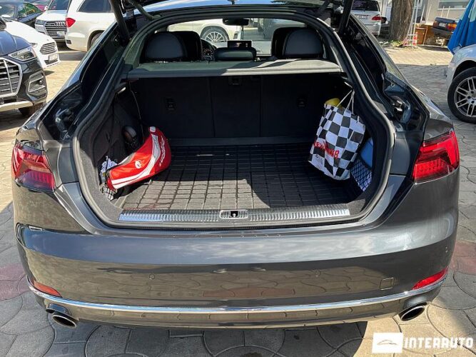 Audi A5 64 interauto-car