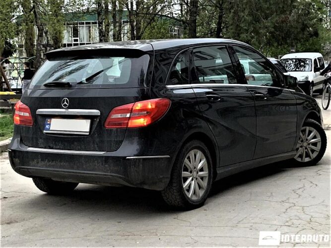 Mercedes B 180 27 interauto-car