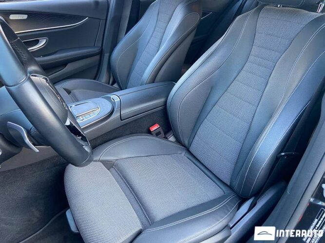 Mercedes E 220 38 interauto-car