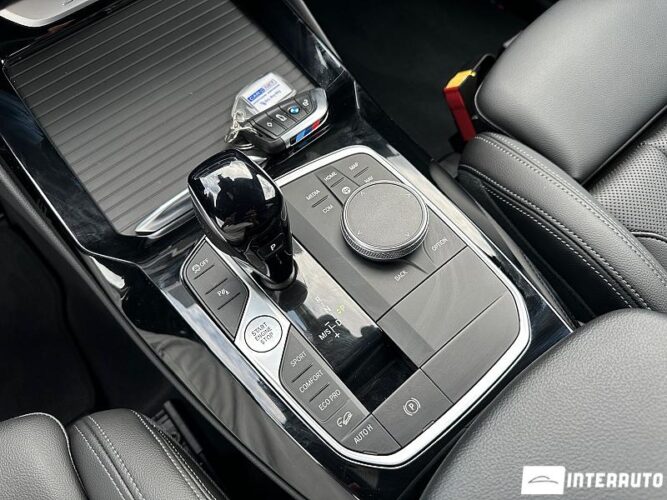 BMW X3 2.0D 50 interauto-car