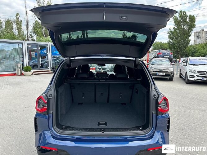 BMW X3 2.0D 59 interauto-car