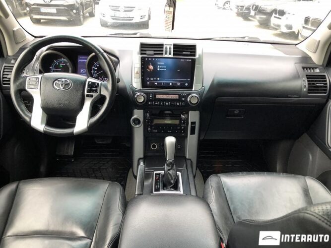 Toyota Land Cruiser Prado 42 interauto-car