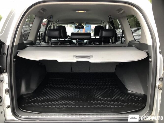 Toyota Land Cruiser Prado 46 interauto-car