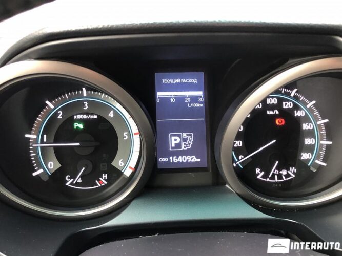 Toyota Land Cruiser Prado 48 interauto-car