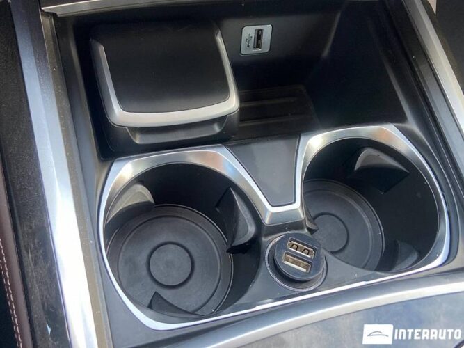 BMW 740e 44 interauto-car