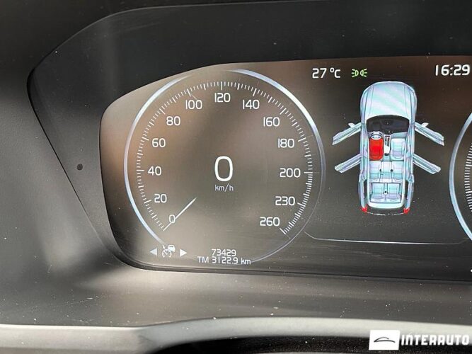 Volvo XC 90 46 interauto-car