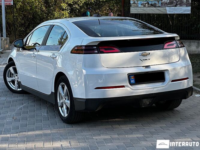 Chevrolet Volt 29 interauto-car