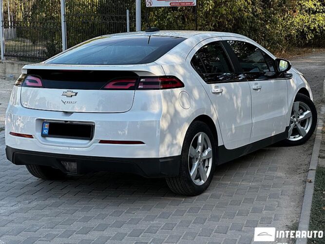 Chevrolet Volt 31 interauto-car