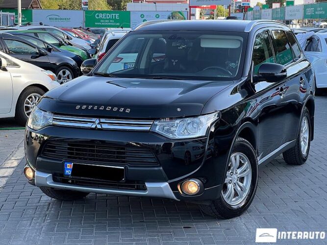 Mitsubishi Outlander 29 interauto-car