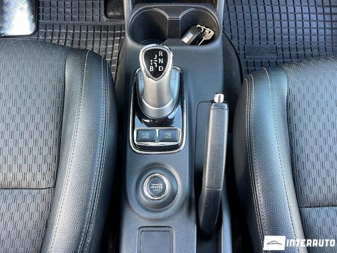 Mitsubishi Outlander 40 interauto-car