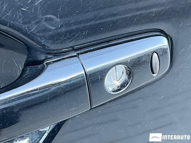 Mitsubishi Outlander 45 interauto-car