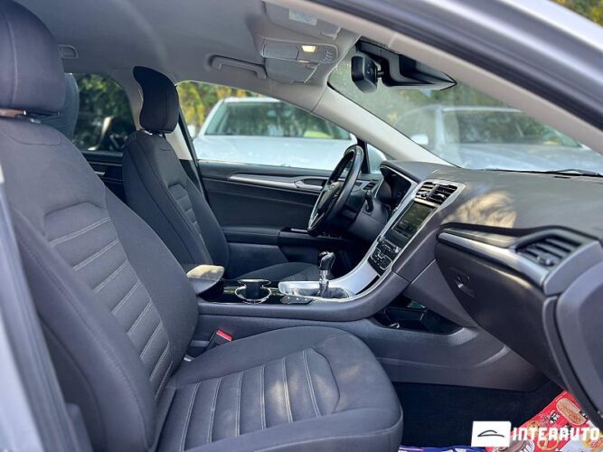 Ford Mondeo 41 interauto-car