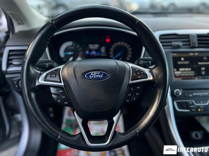 Ford Mondeo 37 interauto-car