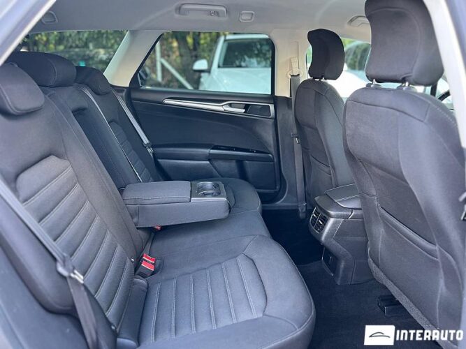 Ford Mondeo 44 interauto-car