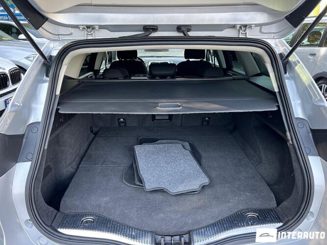 Ford Mondeo 45 interauto-car