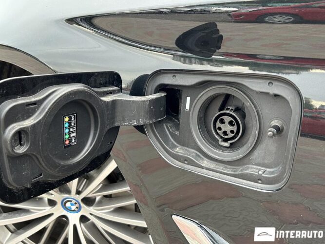 BMW 530e 55 interauto-car