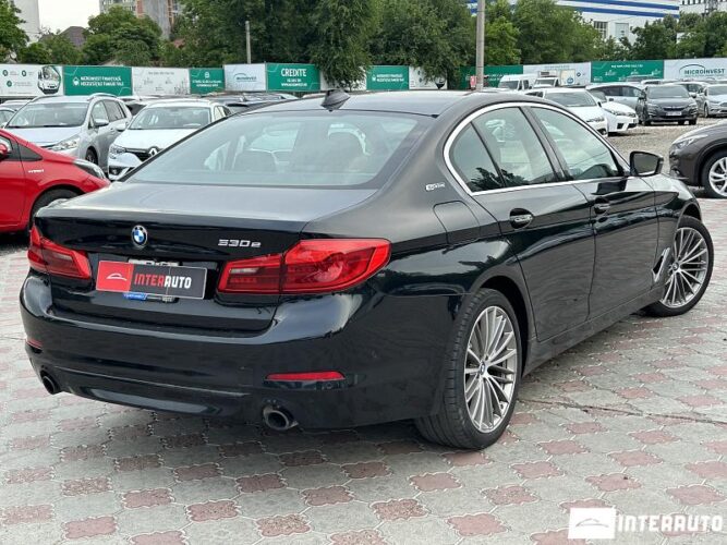 BMW 530e 36 interauto-car