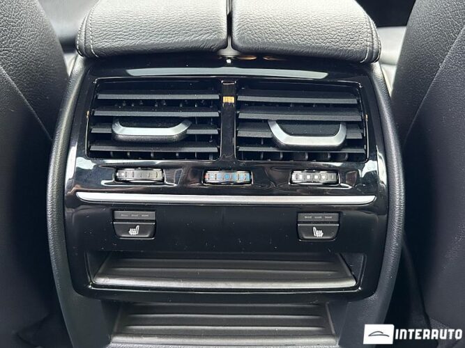 BMW 530e 51 interauto-car