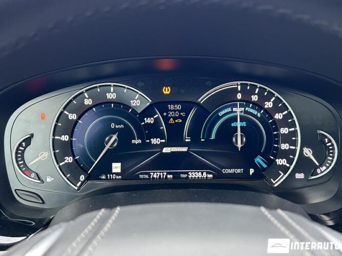 BMW 530e 47 interauto-car