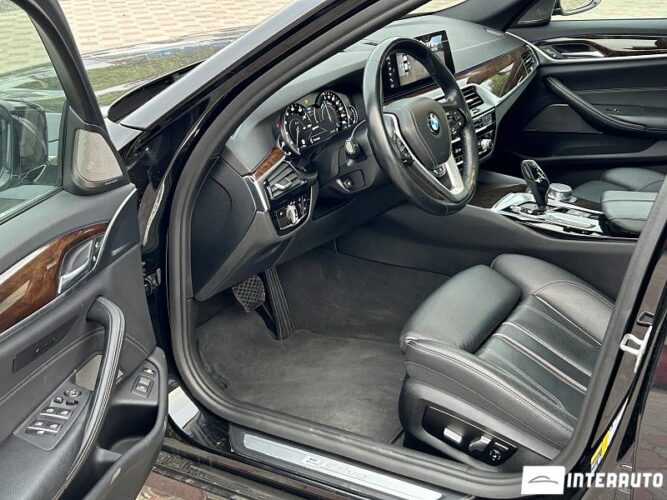 BMW 530e 40 interauto-car