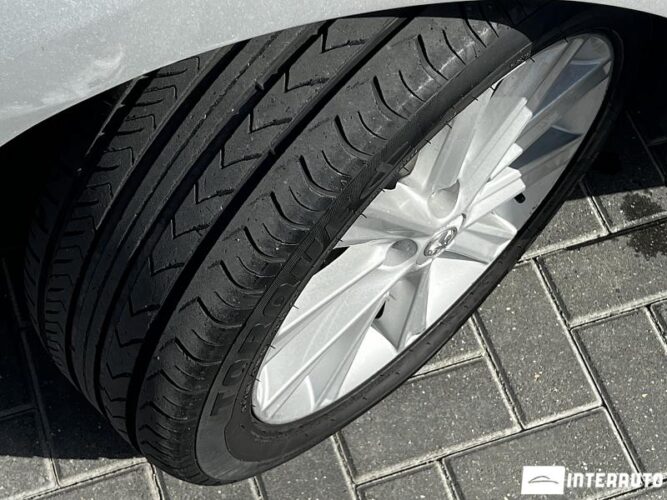 Toyota Camry 50 interauto-car