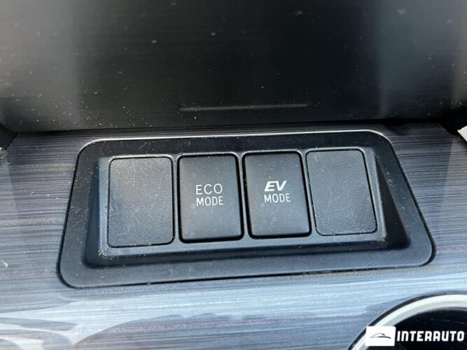 Toyota Camry 46 interauto-car