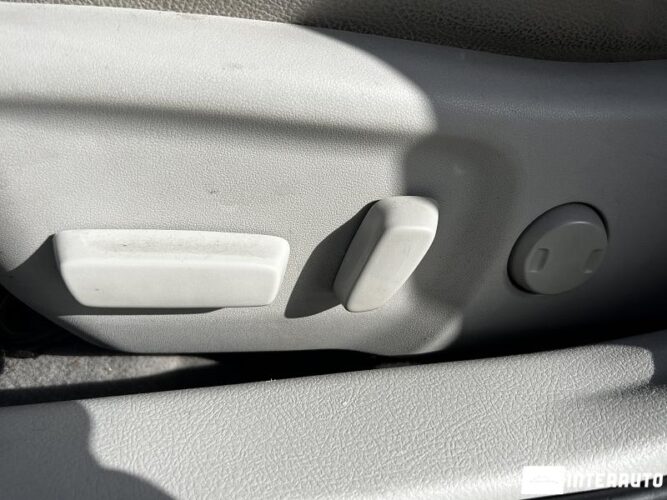 Toyota Camry 45 interauto-car