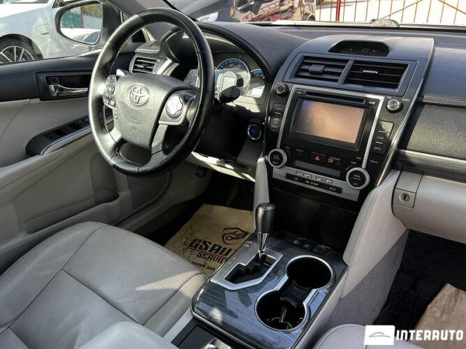 Toyota Camry 38 interauto-car