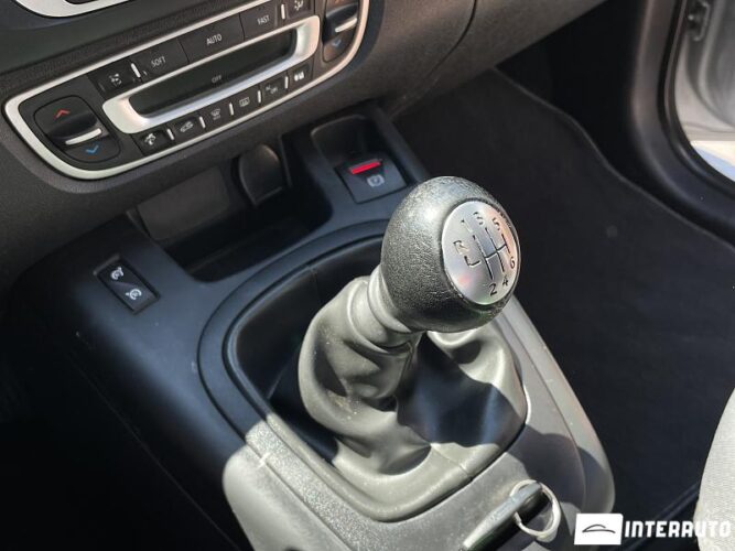 Renault Grand Scenic 41 interauto-car