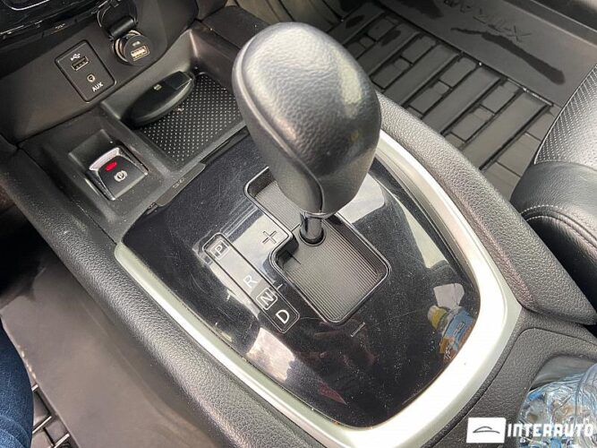 Nissan X-Trail 41 interauto-car