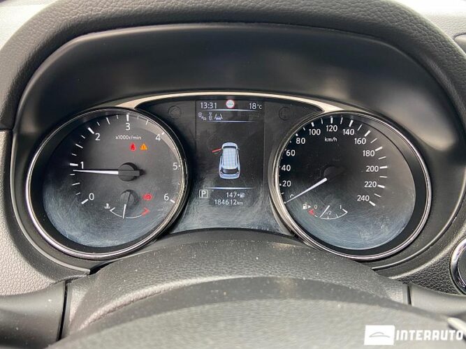 Nissan X-Trail 39 interauto-car