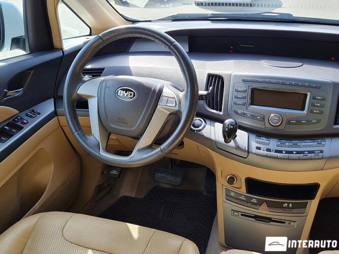 BYD E6 34 interauto-car