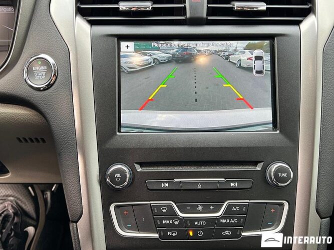 Ford Fusion 38 interauto-car